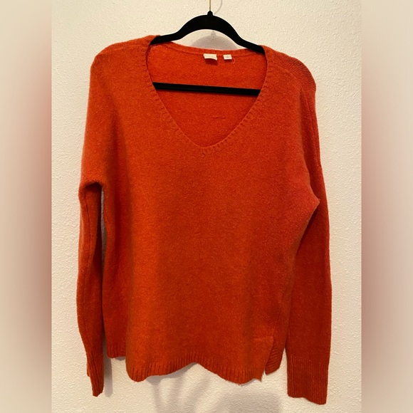 GAP Women size XS soft V Neck letterman orange alpaca wool nylon spandex sweater - Picture 1 of 6